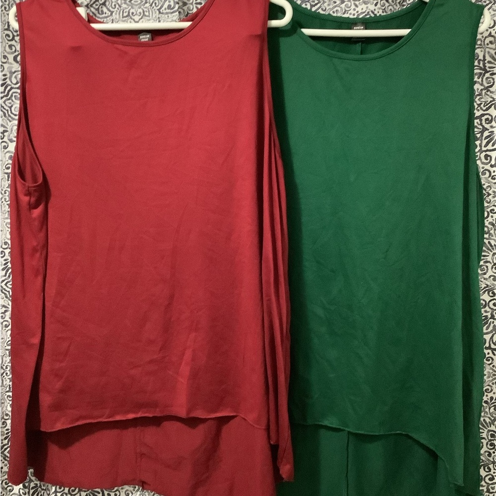 SHEIN Red and Green Sleeveless Tank Tops